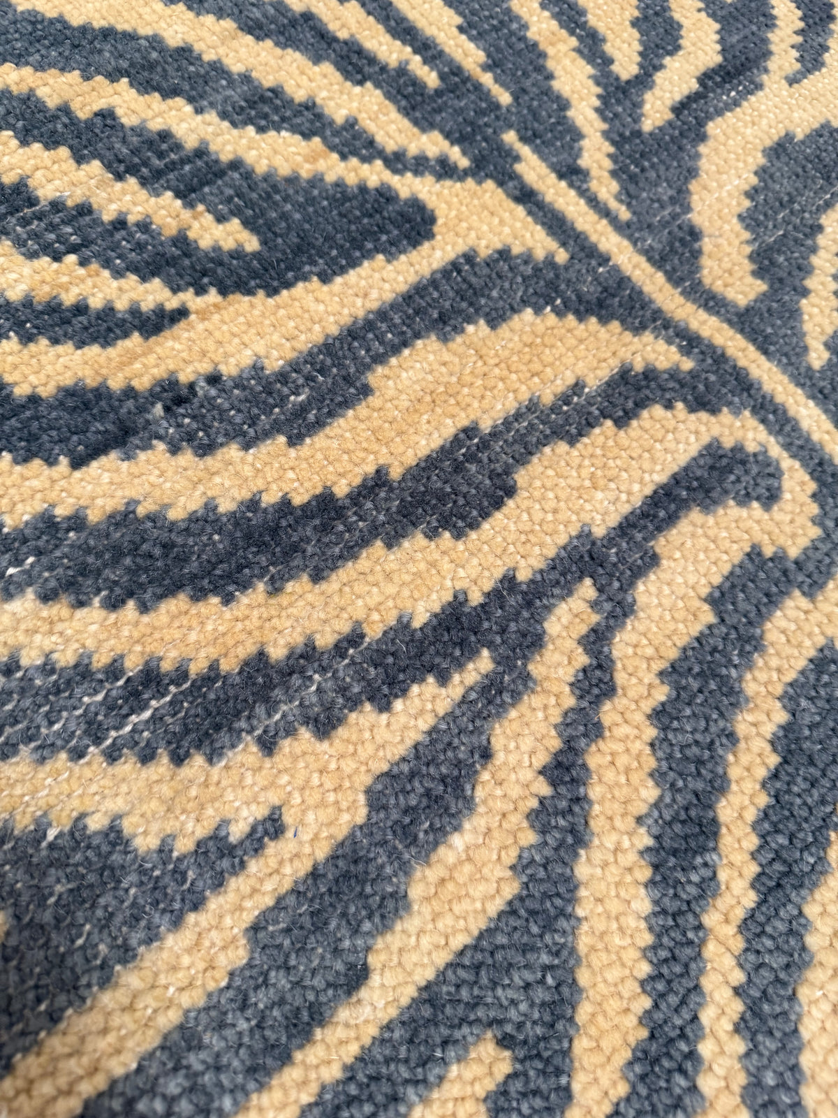 2x4 Zebra Oushak