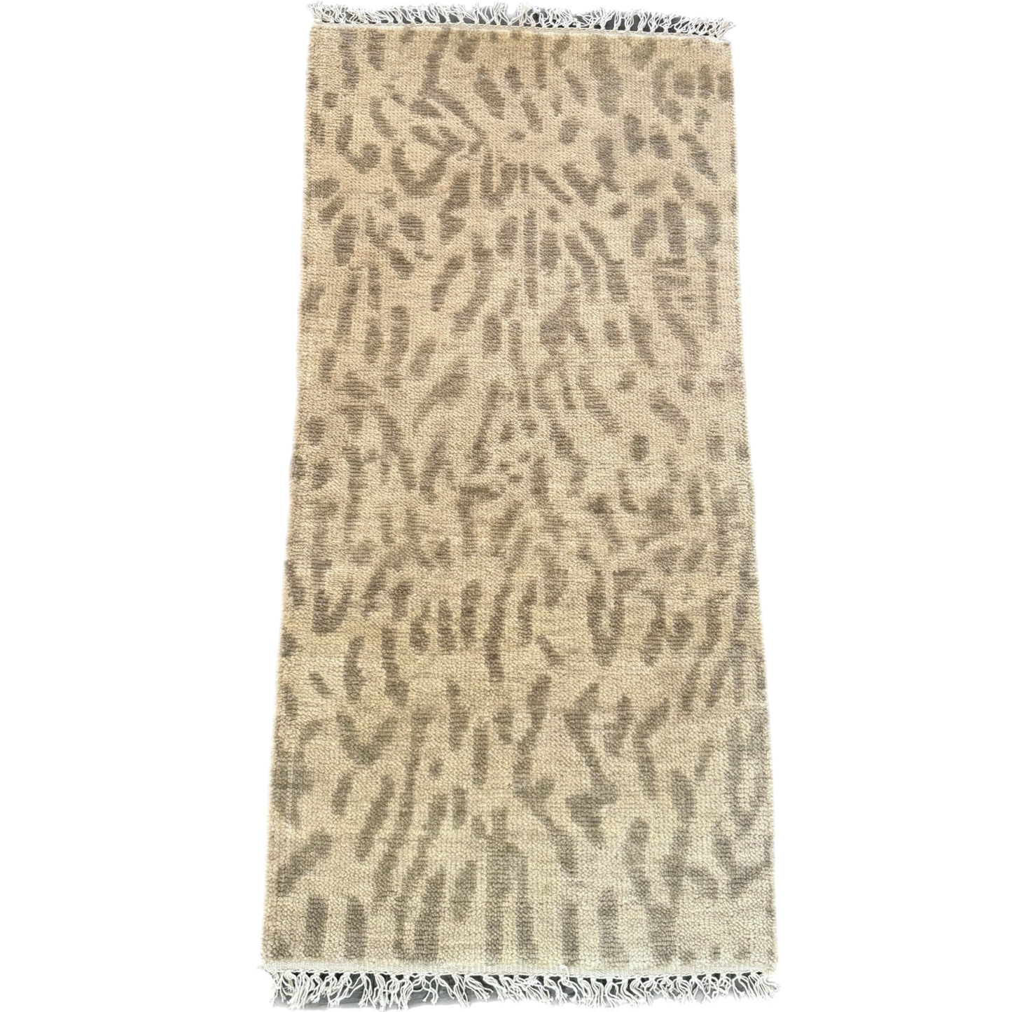 2x4 Snow Leopard Oushak