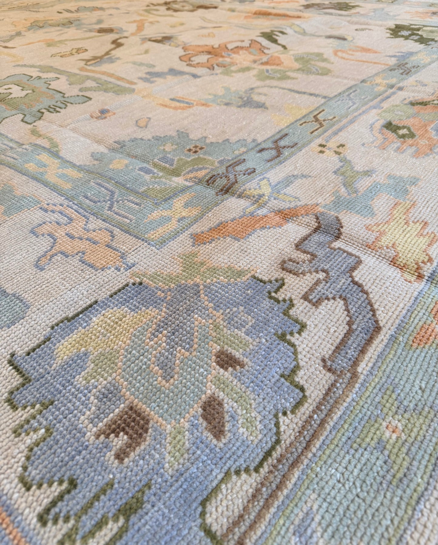 Santa Maria Modern Oushak