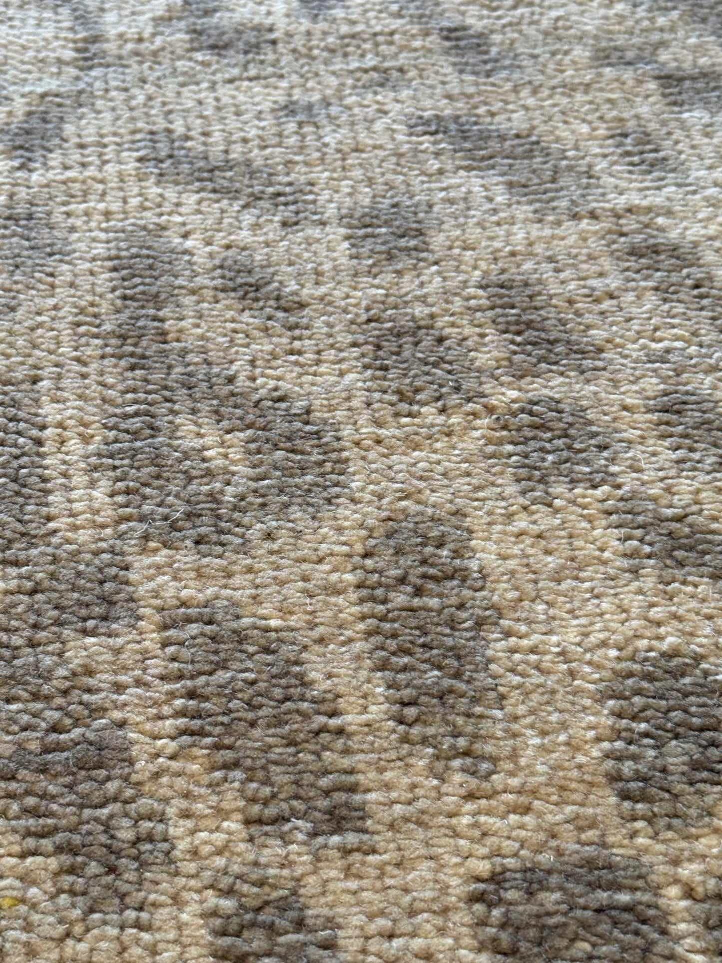 2’6”x6’ Snow Leopard Runner