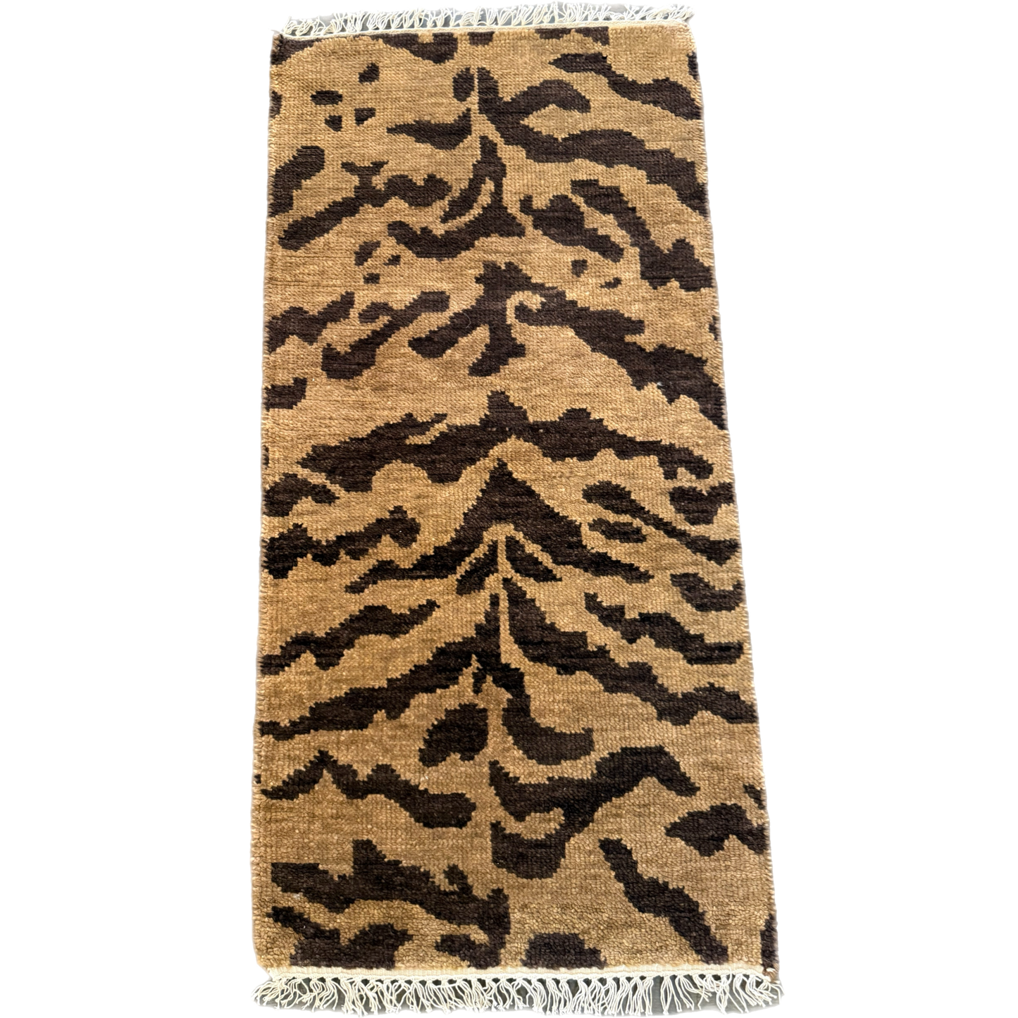 2x4 Tiger Oushak